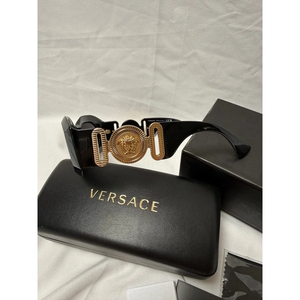 NWOT VERSACE VE4425U BLACK & GOLD MEDUSA SUNGLASSES - Picture 3 of 8